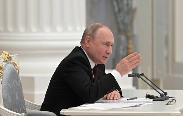 Владимир Путин сегодня примет решение о признании ДНР и ЛНР