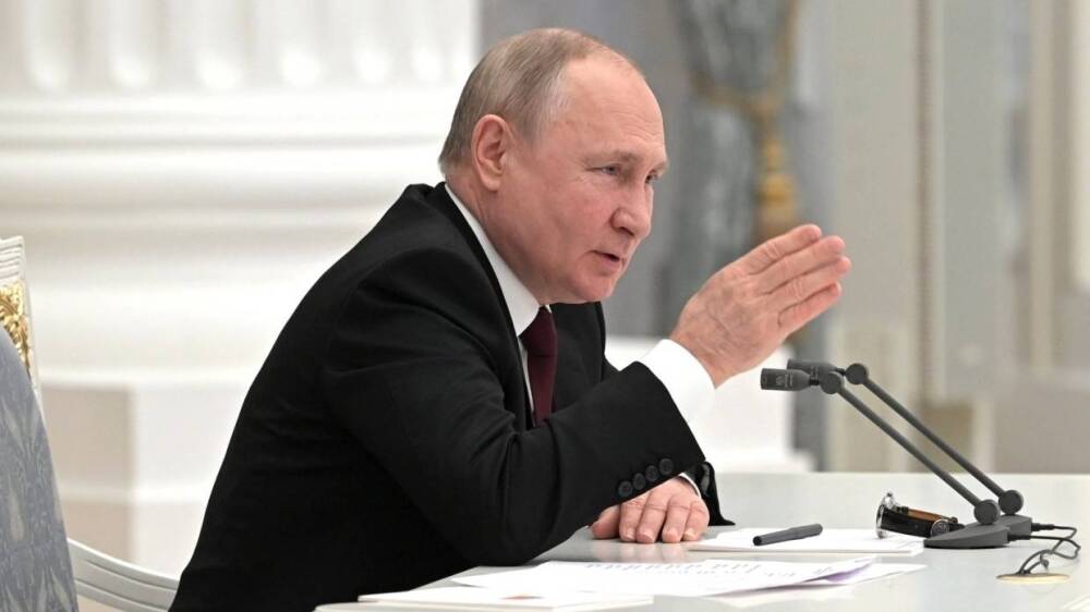 Владимир Путин дал указания Минобороны обеспечить поддержание мира в ДНР и ЛНР