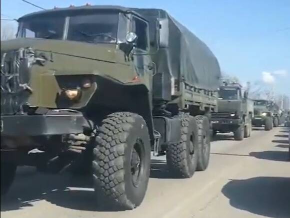 Baza: Российские войска начали заходить на территорию ДНР и ЛНР (видео)