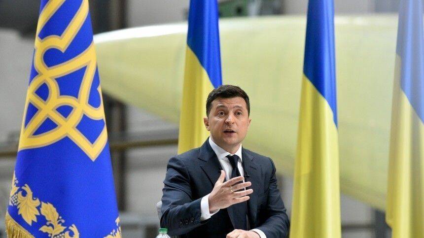 США обязали сотрудников своего посольства на Украине ночевать в Польше
