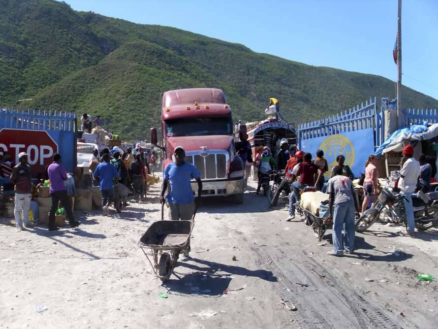 Доминиканская Республика построит стену на границе с Гаити