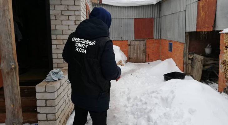 В Мариинско-Посадском районе мать искала сына: полицейские нашли его труп в сарае