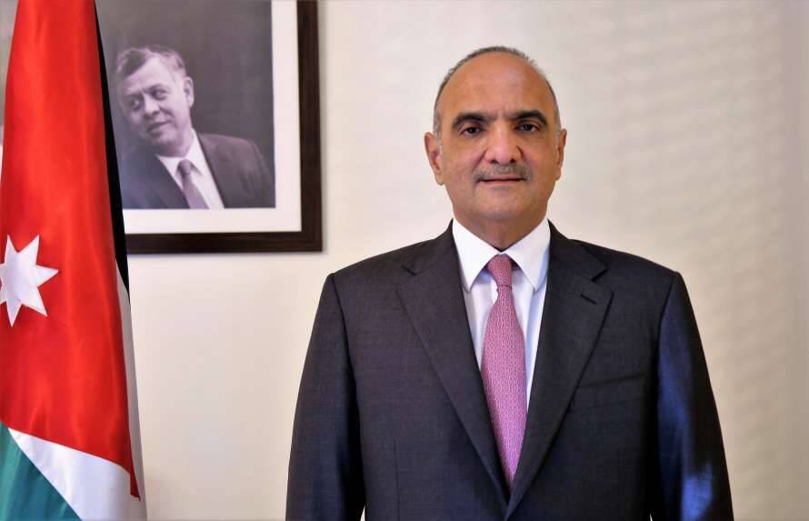 Премьер-министр Иордании заболел COVID-19