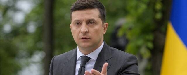 Зеленский: в случае «мощной войны» против Украины будет введено военное положение