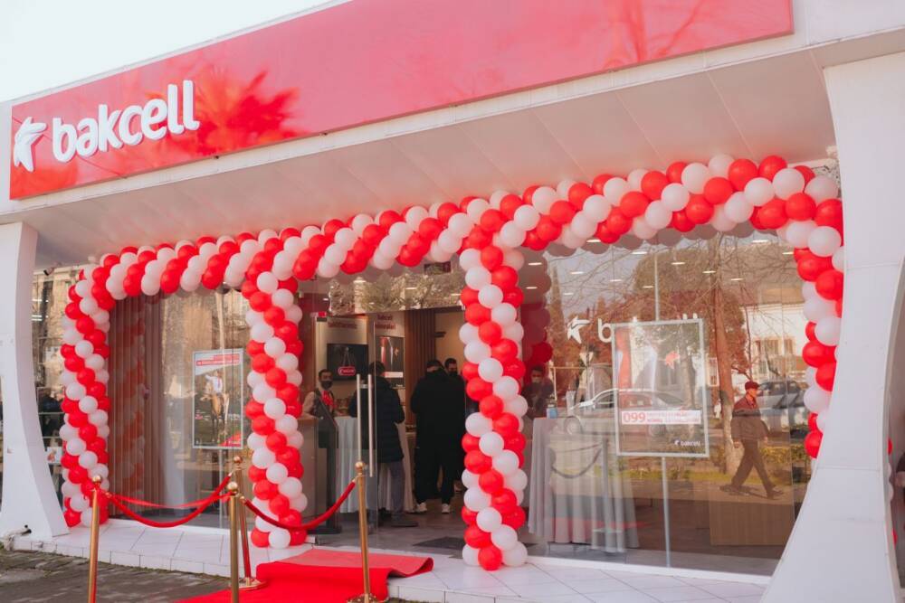 В Лянкяране открылся новый магазин Bakcell (ФОТО)