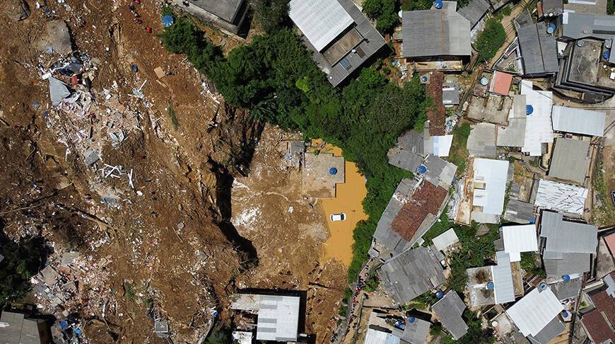 Число жертв паводка в бразильском Петрополисе достигло 195
