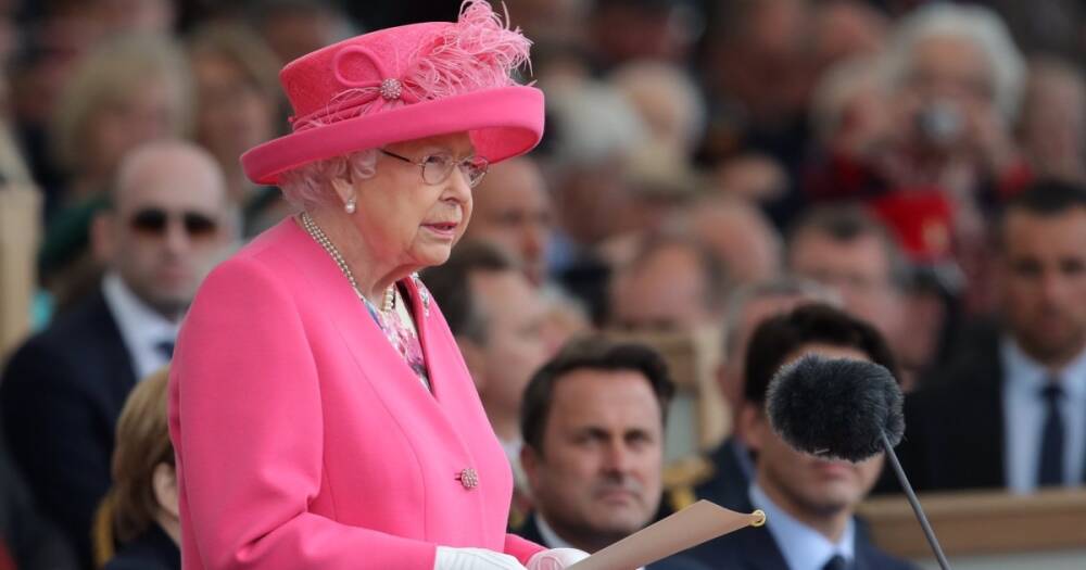 Американский таблоид сообщил о смерти королевы Елизаветы II