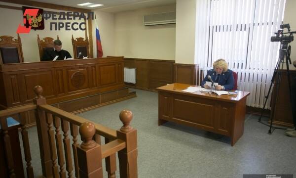 Петербургский депутат Чебыкин выступил свидетелем по делу о депутатской поправке