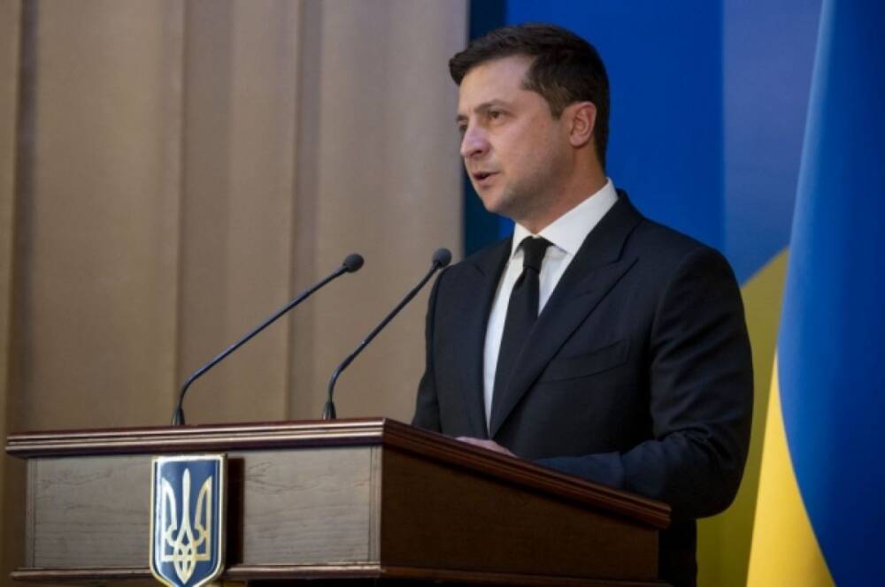 Зеленский заявил, что Украина ждет гарантии безопасности, в том числе от РФ