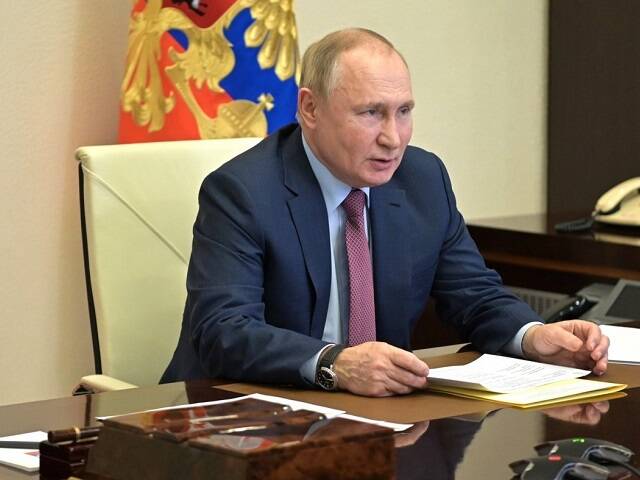 Владимир Путин объявил о проведении спецоперации в Донбассе