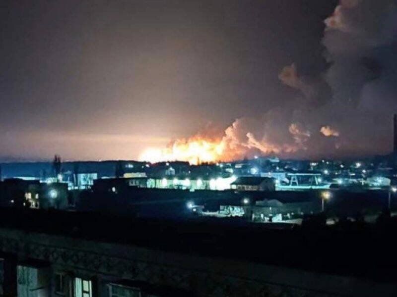 В городах Украины раздаются взрывы, начались пожары