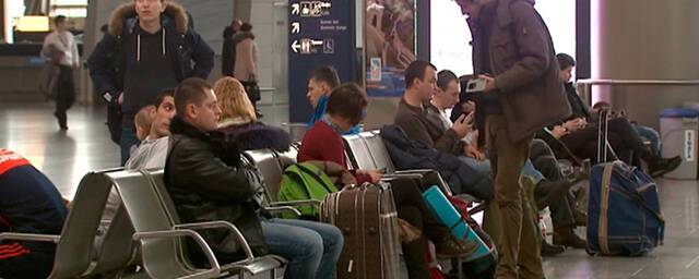 В московских аэропортах отменили или задержали более 200 рейсов