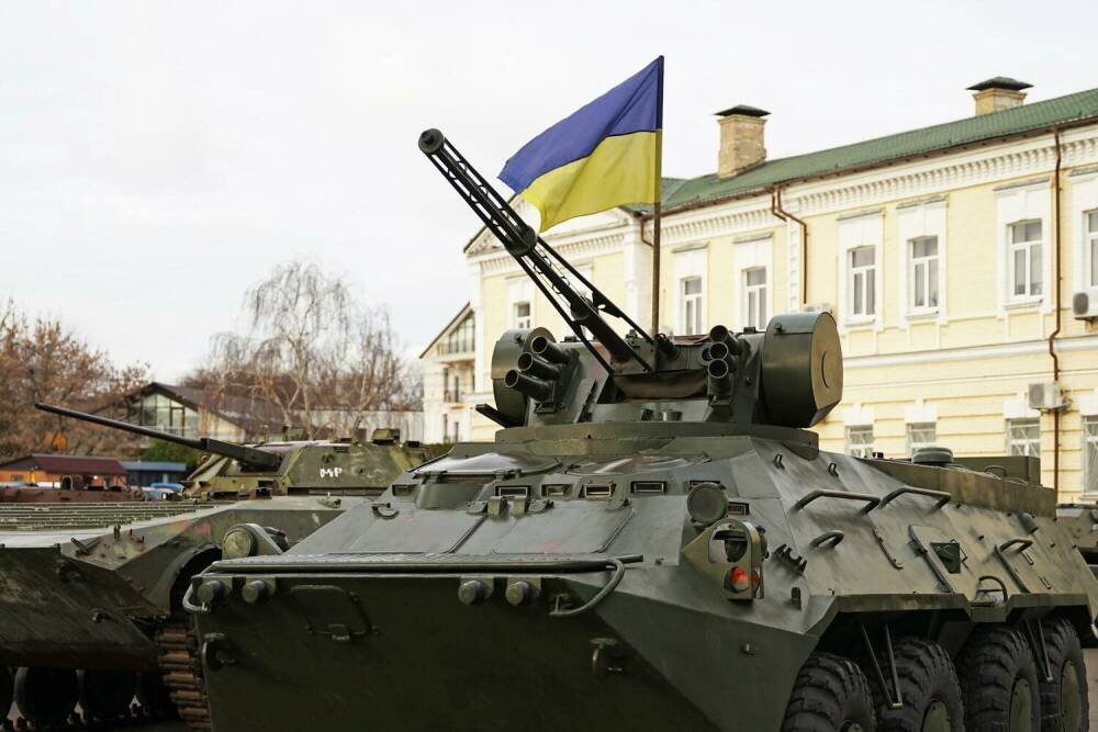 Министерство обороны Украины призывает всех, кто может держать в руках оружие присоединиться к обороне