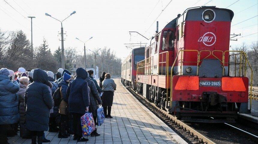 Число беженцев из Донбасса в России приближается к полумиллиону человек