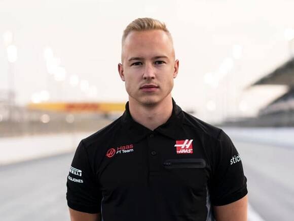 Команда «Формулы-1» Haas уберет с ливреи цвета российского флага и логотипы «Уралкалия»
