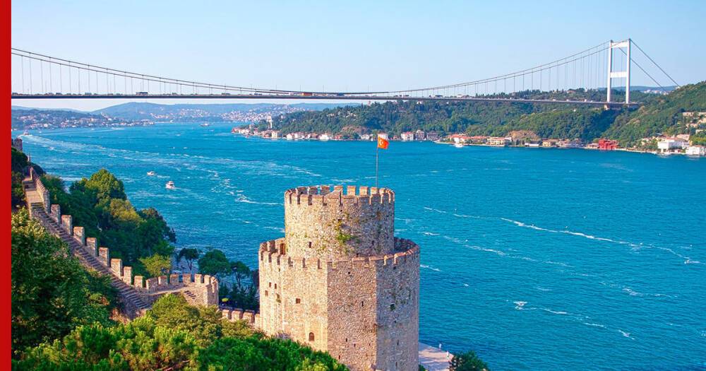 МИД Турции напомнил о праве флота России проходить через Босфор и Дарданеллы