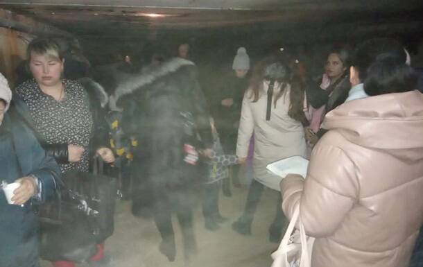 Ехавшие в Счастье для эвакуации жителей автобусы обстреляли из Градов - ОГА