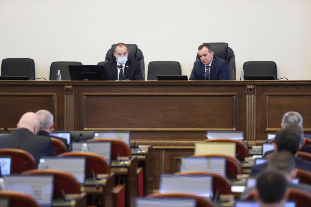 Депутаты ЗСК в двух чтениях утвердили изменения в бюджет Кубани