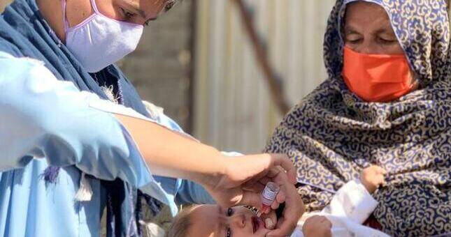 В ООН осудили убийство в Афганистане 8 медиков, прививавших детей от полиомиелита