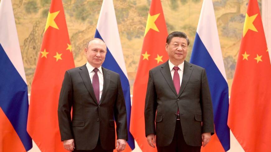 Путин и Си Цзиньпин провели телефонный разговор по вопросам безопасности