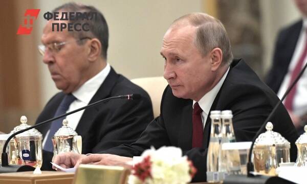Великобритания ввела санкции против Лаврова и Путина