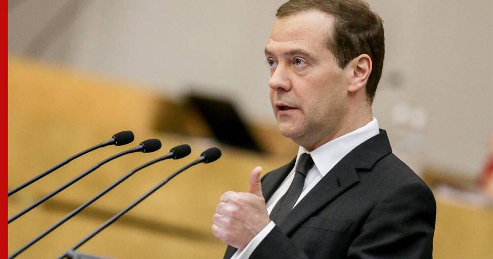 Медведев заявил о возможности возобновить смертную казнь в России