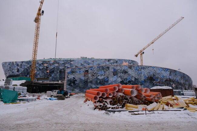 Основную арену ледового дворца в Новосибирске начали отапливать на неделю раньше срока