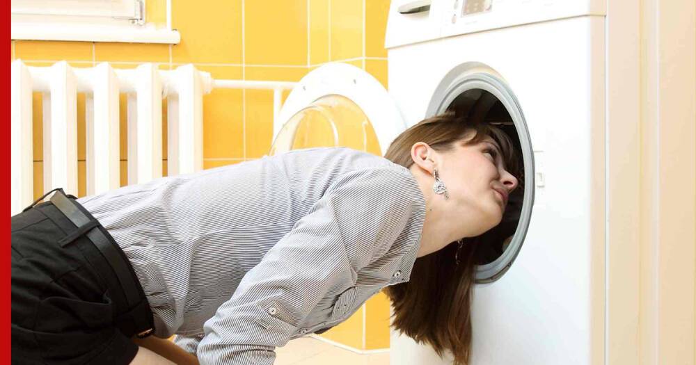 Что сделать, чтобы стиральная машина не "скакала" при отжиме: 3 простых способа