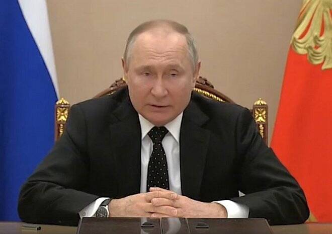 Путин приказал перевести российские силы сдерживания в особый режим дежурства