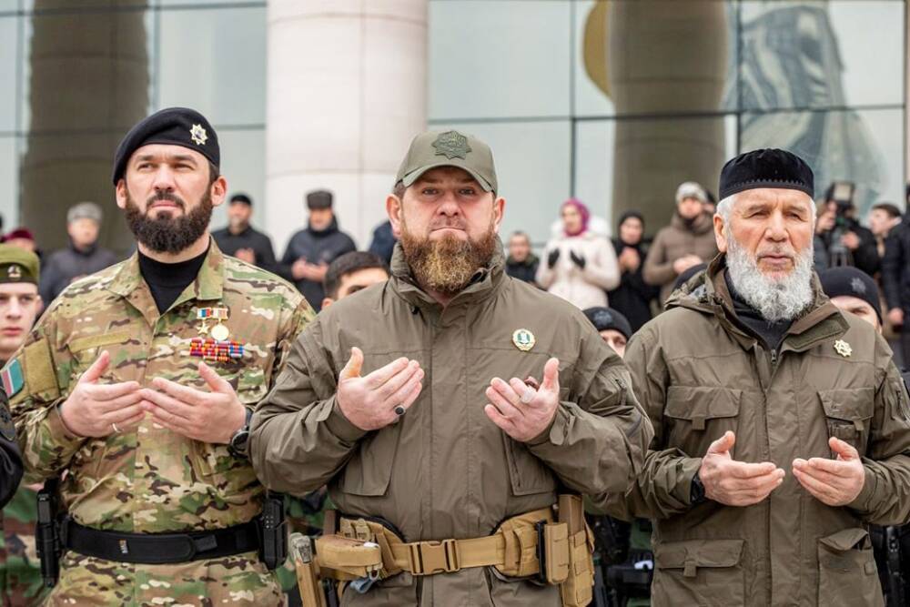 «Координация, расстановка, штурм!»: Кадыров призвал российские войска не стоять на месте - Русская семерка