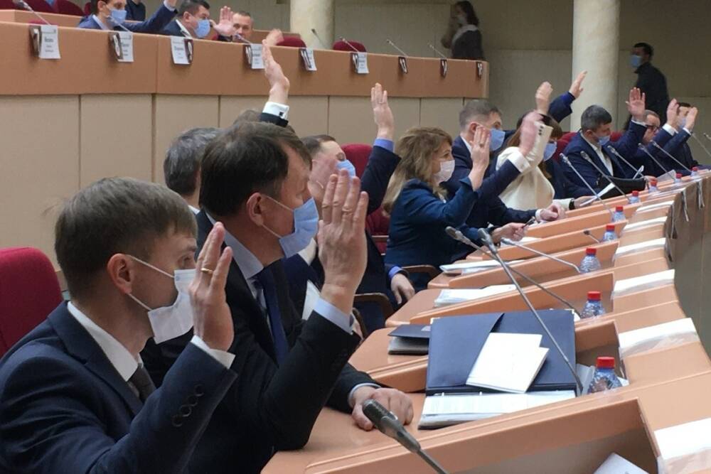 Саратовский министр здравоохранения Олег Костин получил новую должность