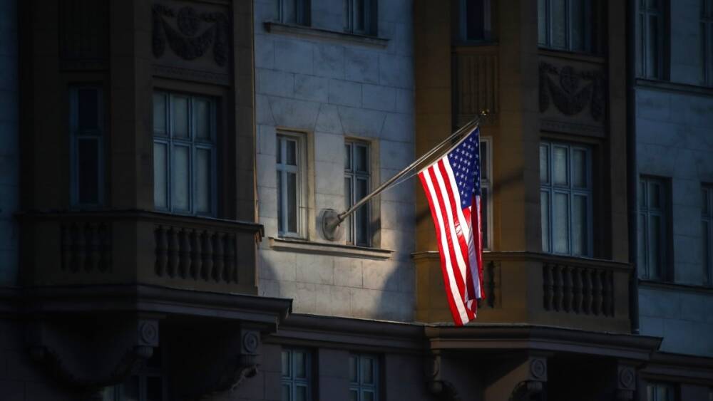 Посольство США призвало американцев немедленно покинуть Россию