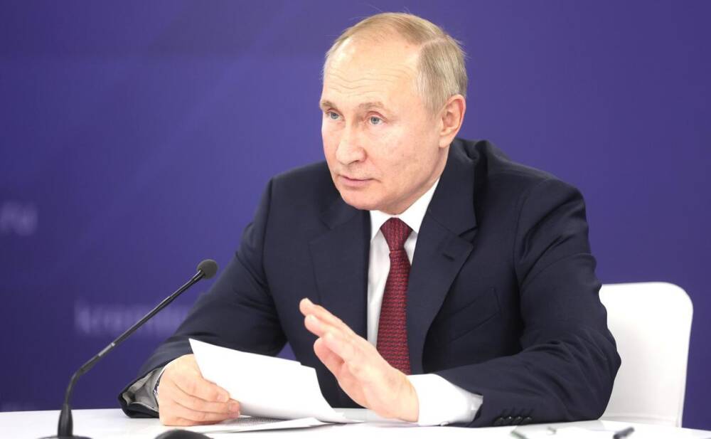 Путин назвал Запад «империей лжи» за антироссийские санкции