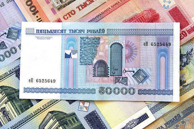 Курс белорусского рубля в ходе торгов упал до 3,0744 за доллар и 3,4299 за евро