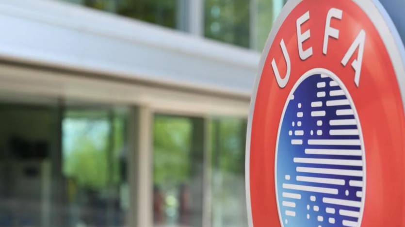 ФИФА и УЕФА запретило участвовать российским клубам и сборным во всех соревнованиях