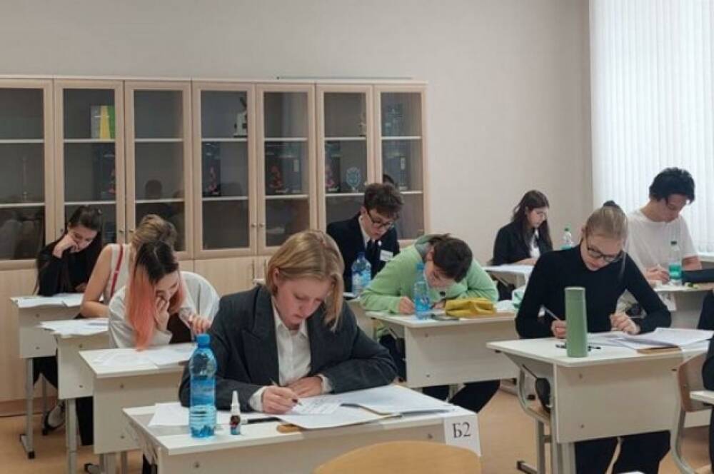 Хабаровские школьники потеряли попытку написать сочинение по допуску к ЕГЭ