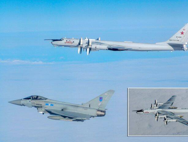 ВВС Великобритании проследили за полетом российских бомбардировщиков