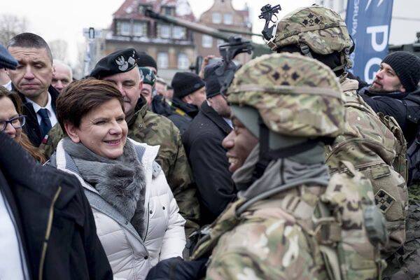 Варшава приветствовала решение Пентагона перебросить в Польшу войска США