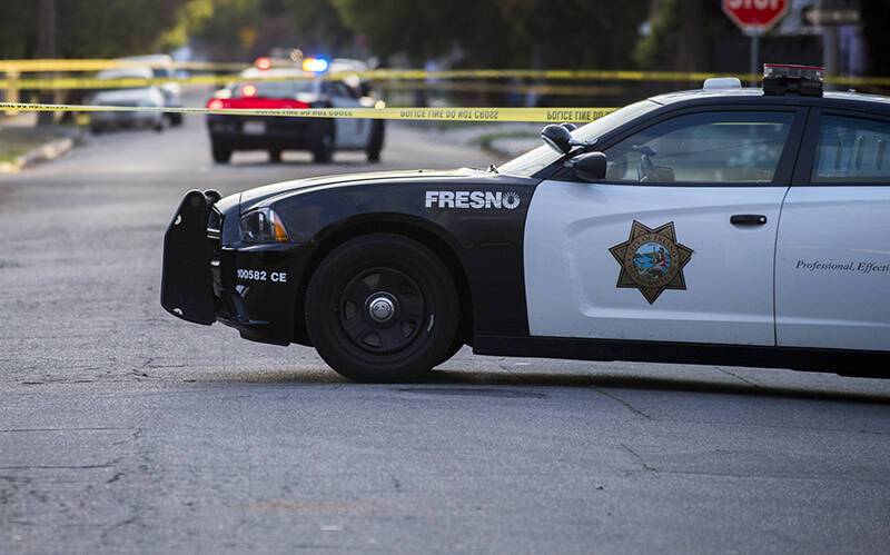 Пять человек ранены после стрельбы в магазине в Калифорнии