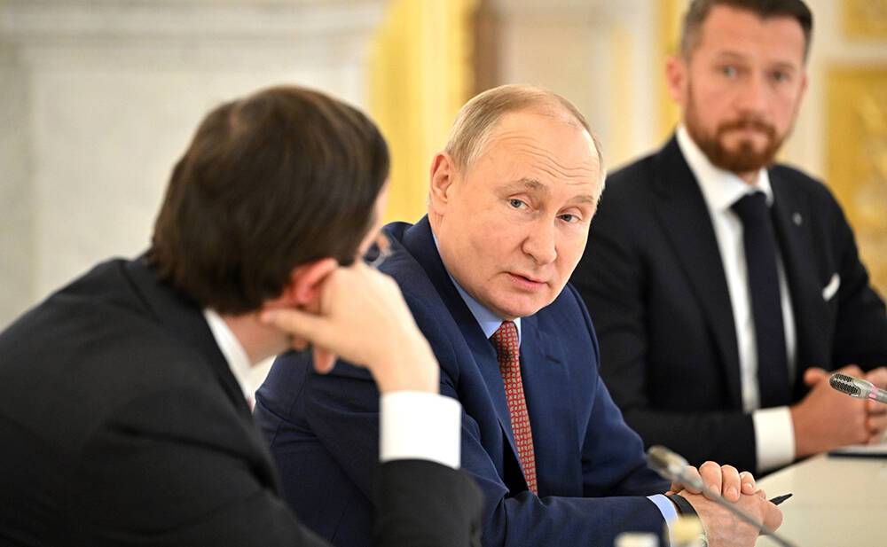 Путин пообещал поддержку российским брендам в конкуренции с монополистами