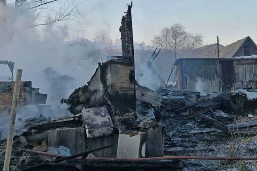 Мать погибших на пожаре в Хабаровском крае девочек отправится в колонию