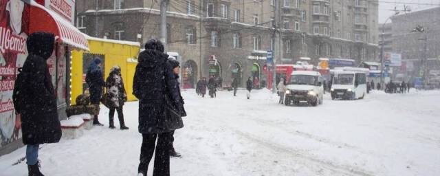 В Новосибирске определили самые нечищеные от снега площади