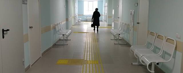 В Омской области из-за COVID-19 приостановили плановую помощь в поликлиниках