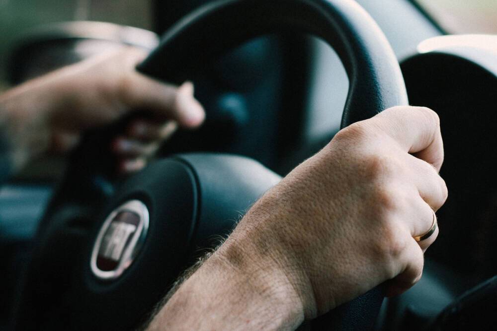 Лишать прав после трех ДТП: поможет ли инициатива остановить аварии по вине неопытных автомобилистов