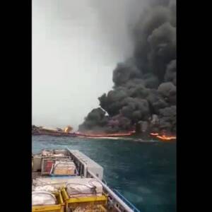 В Нигерии взорвалось нефтедобывающее судно