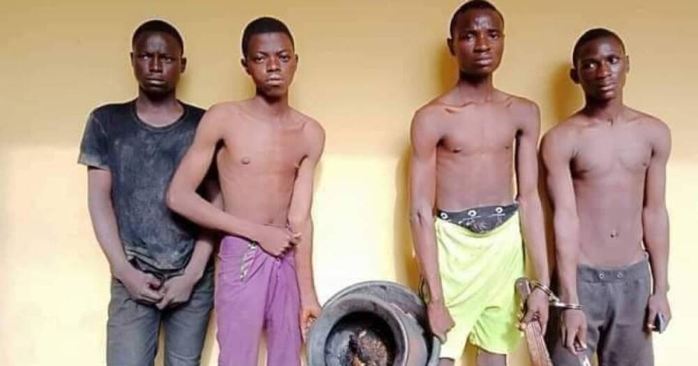 В Нигерии четверо парней задушили и обезглавили девушку ради ритуала обогащения