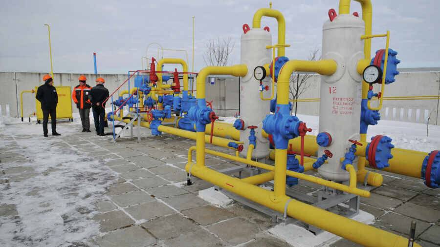 Долговая кабала: Украина платит за российский газ в три раза дороже из-за реверса