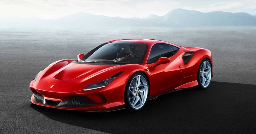 Кризиса нет: Ferrari установили новый рекорд продаж
