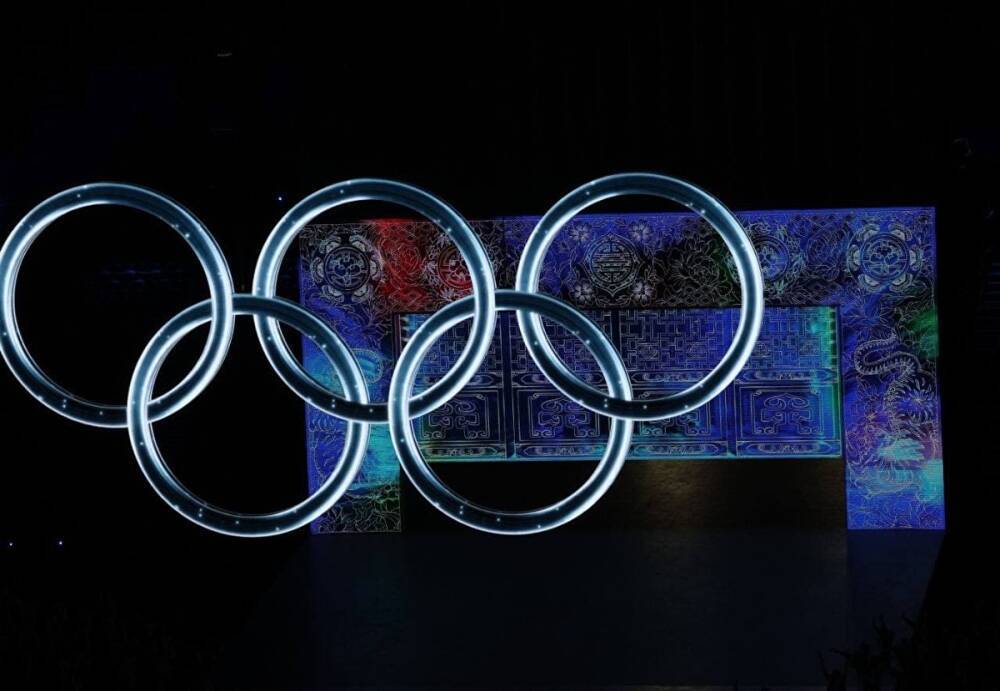 Владимир Путин на открытии Олимпиады закрыл глаза во время прохода сборной Украины