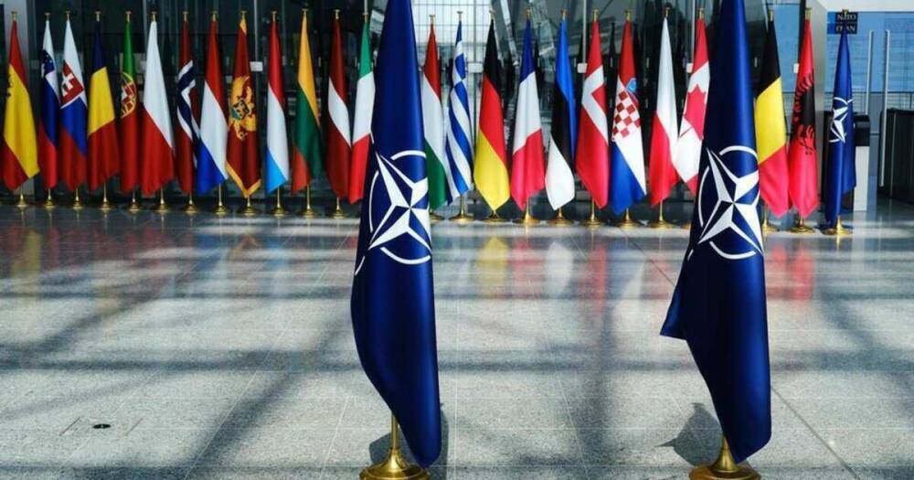 В НАТО заявили, что альянс не дает оружия Украине